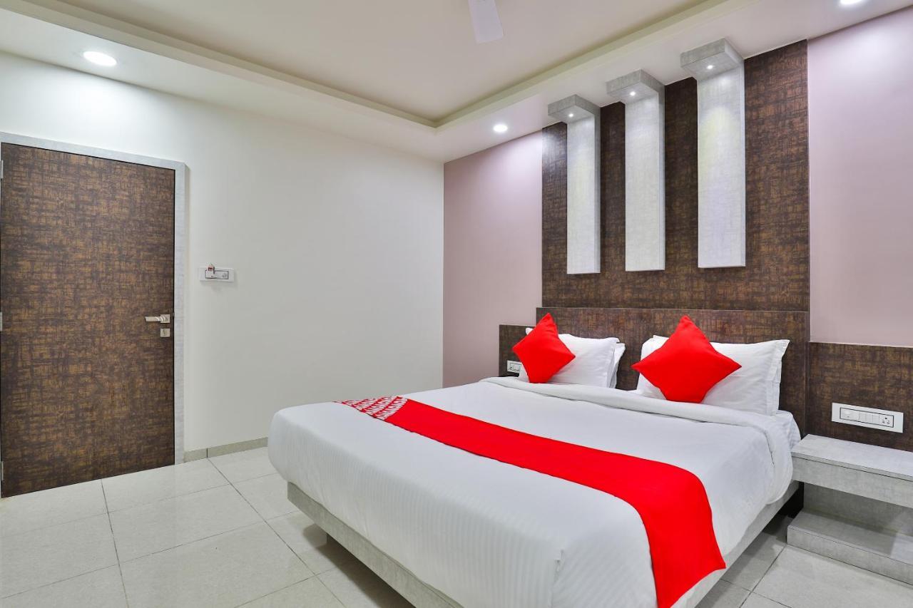 Oyo 23174 Hotel Parth Inn Dwārka Exteriér fotografie