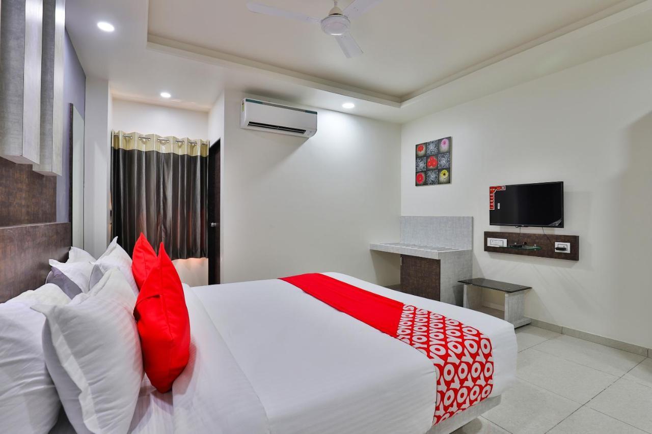 Oyo 23174 Hotel Parth Inn Dwārka Exteriér fotografie